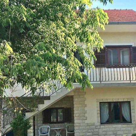 Family Friendly Holiday Home "Ana" Sibenik Bagian luar foto